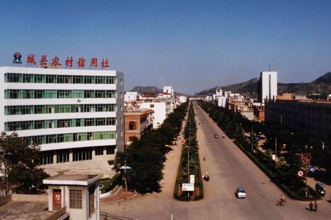 太震撼了汝阳县城新老照片对比原来家乡变化这么大