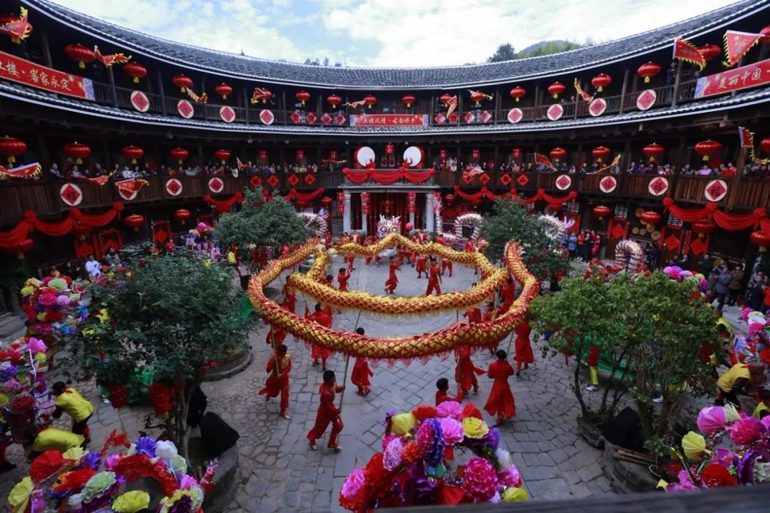 龙岩非遗精彩亮相央视心连心慰问演出_客家