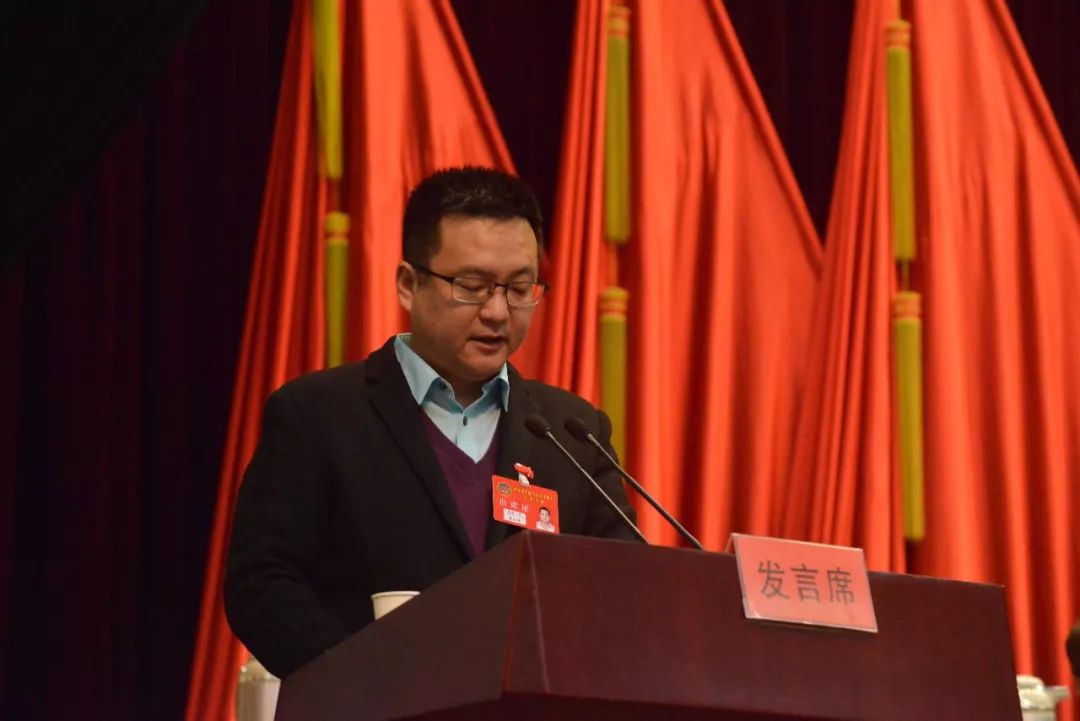 做好政协委员工作,2017年和2018年,戴松林被县政协授予优秀委员荣誉