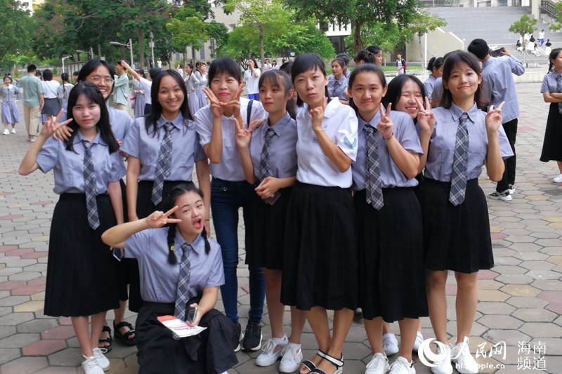 乐东思源高中用爱教育让山沟飞出金凤凰