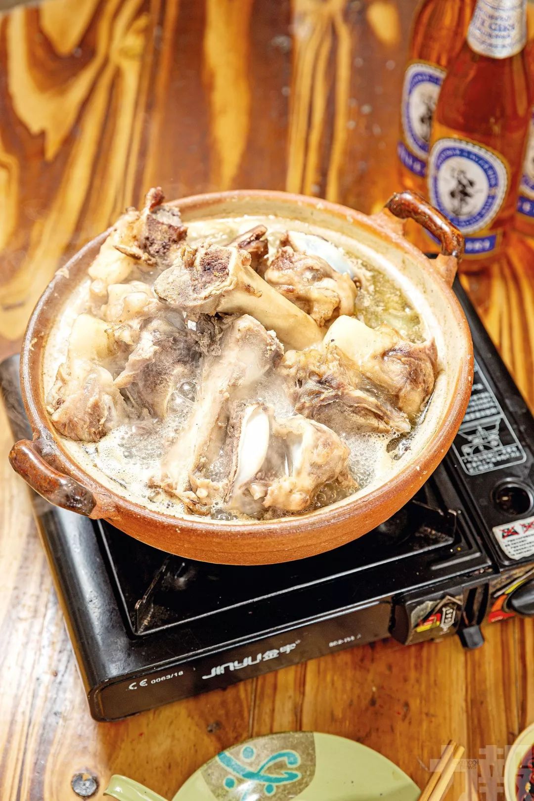 隐世老字号正宗驰名猪骨煲人均:$51-100营业时间:星期一至日 18:00