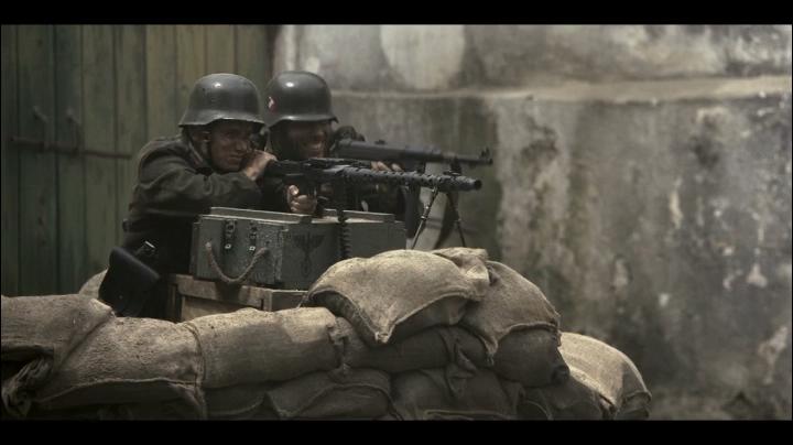 《局内人2》高智商的银行抢劫案