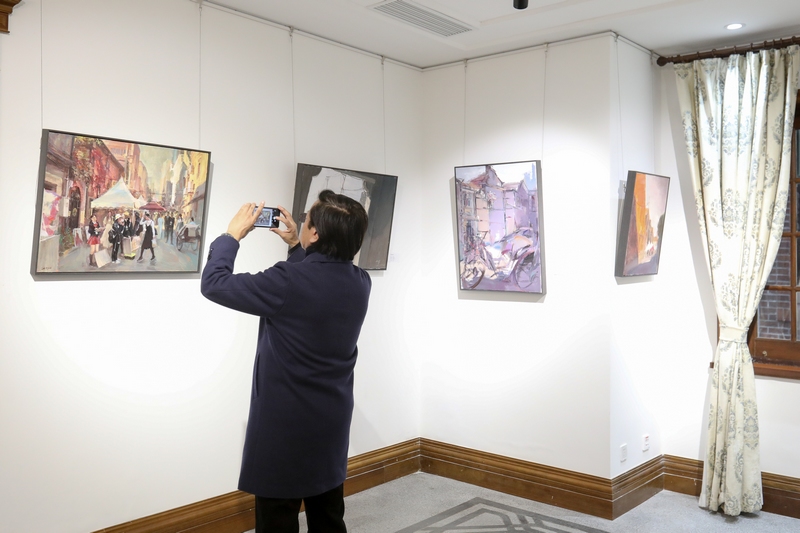 还记得不久前张园那场别开生面的沉浸式写生吗作品今起集结在这个展览