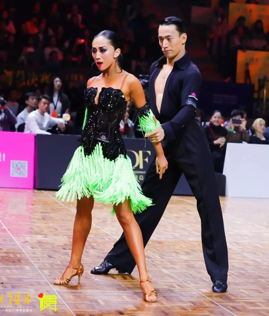 古堃玄孙晨鸿8年熬出个总决赛冠军