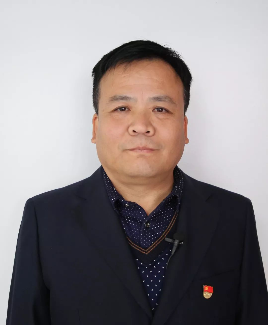 展播2019温泉文明乡约模范钮东辉