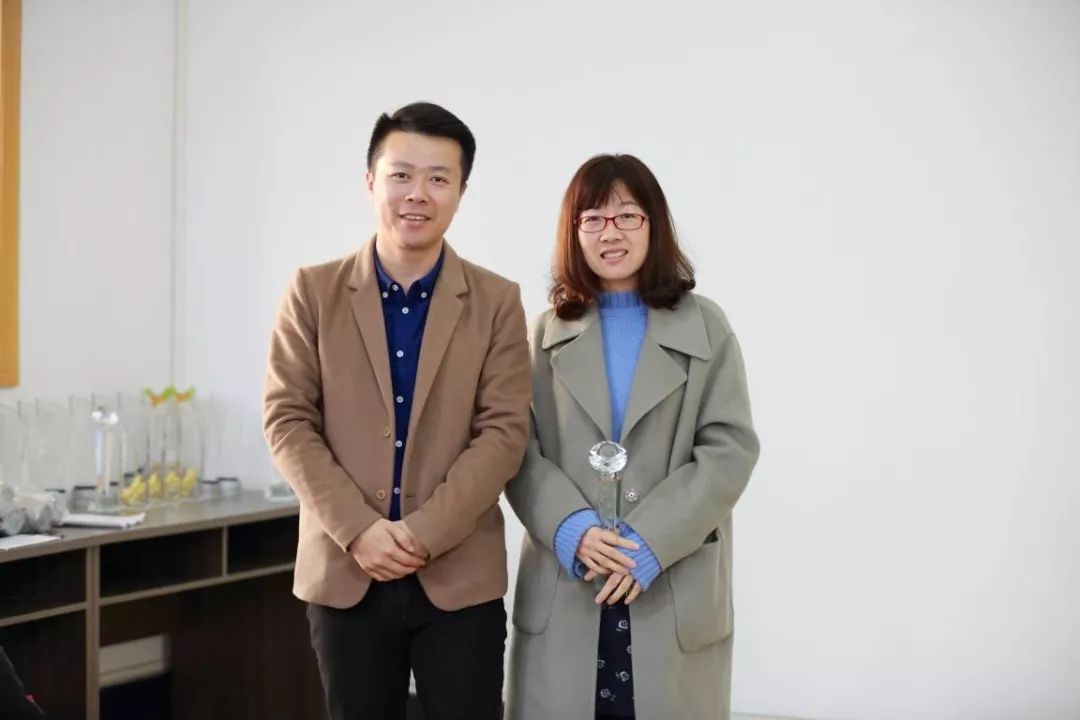 优秀俱乐部:快走俱乐部,羽毛球俱乐部杰出校友奖:钟刚,刘建萍,张华