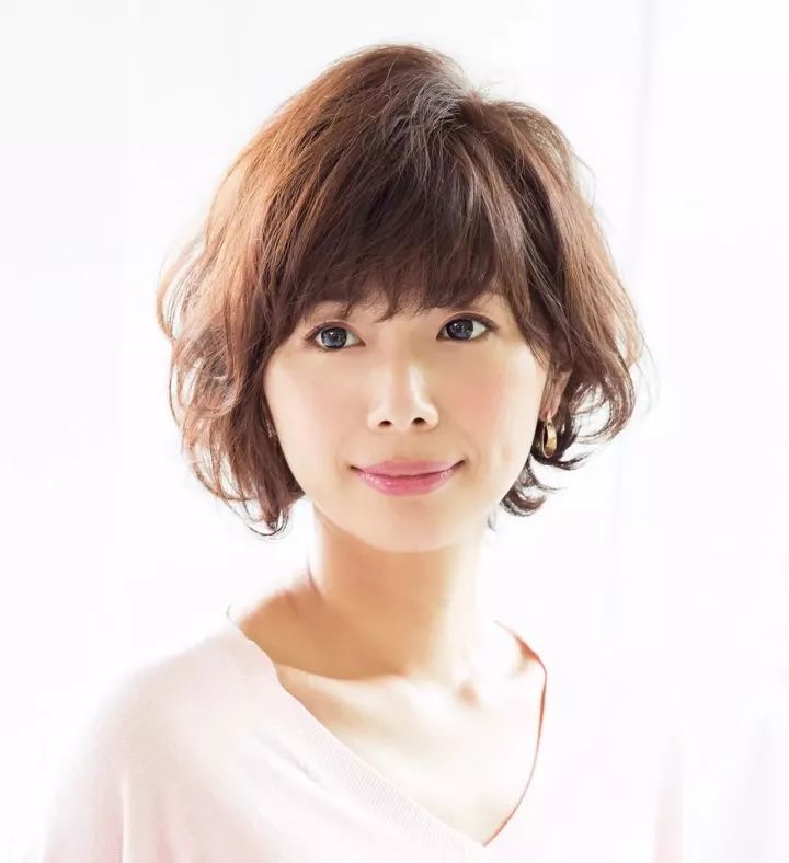 0706说是适合成熟女性的短发造型,其实每一款都超级洋气吧.