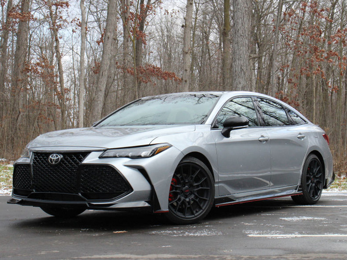 丰田亚洲龙trd版实拍搭35l引擎外观超运动