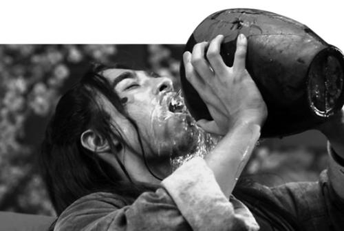 未来酱喝酒与不喝酒谁更健康不一样的人生选择