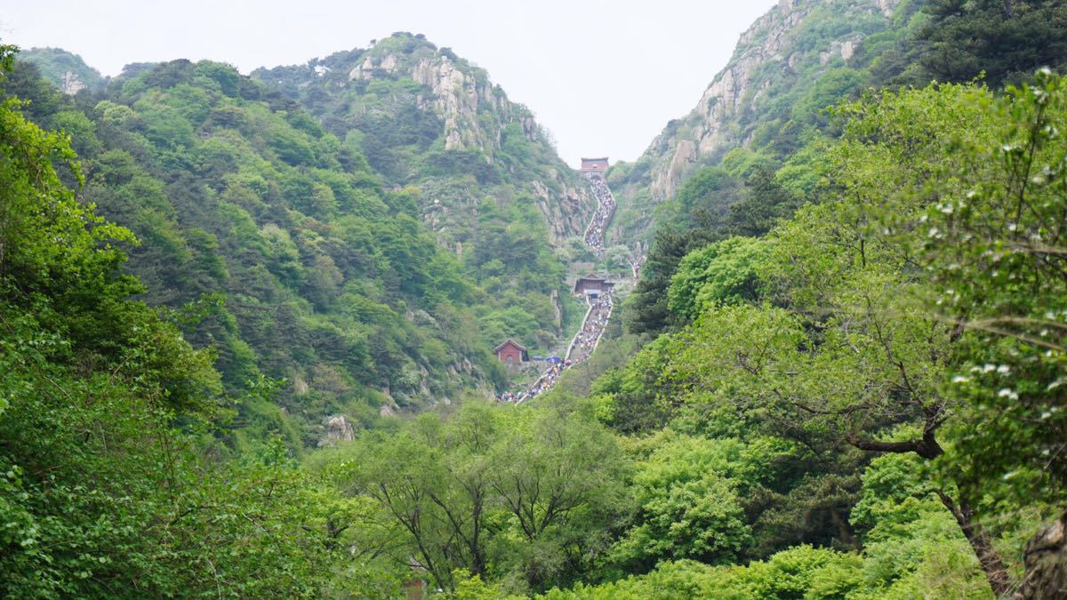 泰山：五岳之首，天下第一山，四季美景如画，还有小洞庭湖等美景等你来