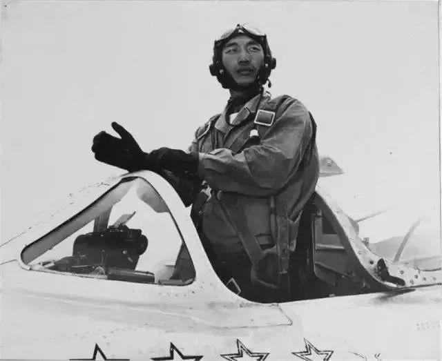 我是"海空雄鹰" 气霸海空!_王昆