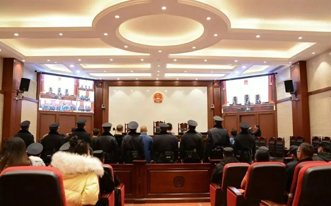 雅安集中宣判4起恶势力犯罪案件涉及斗殴抢劫贩卖毒品等