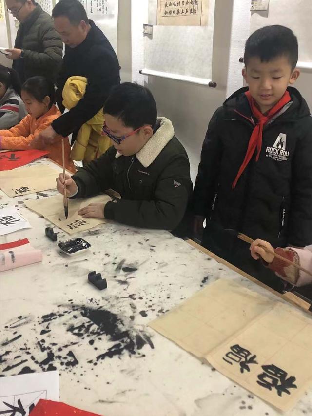 临沂金盾小学2018级13班“王羲之故居”之研学之旅(图2)