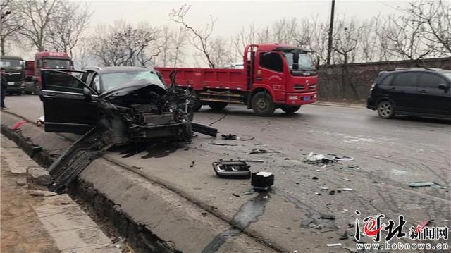 307国道井陉段发生一起车祸 一人死亡