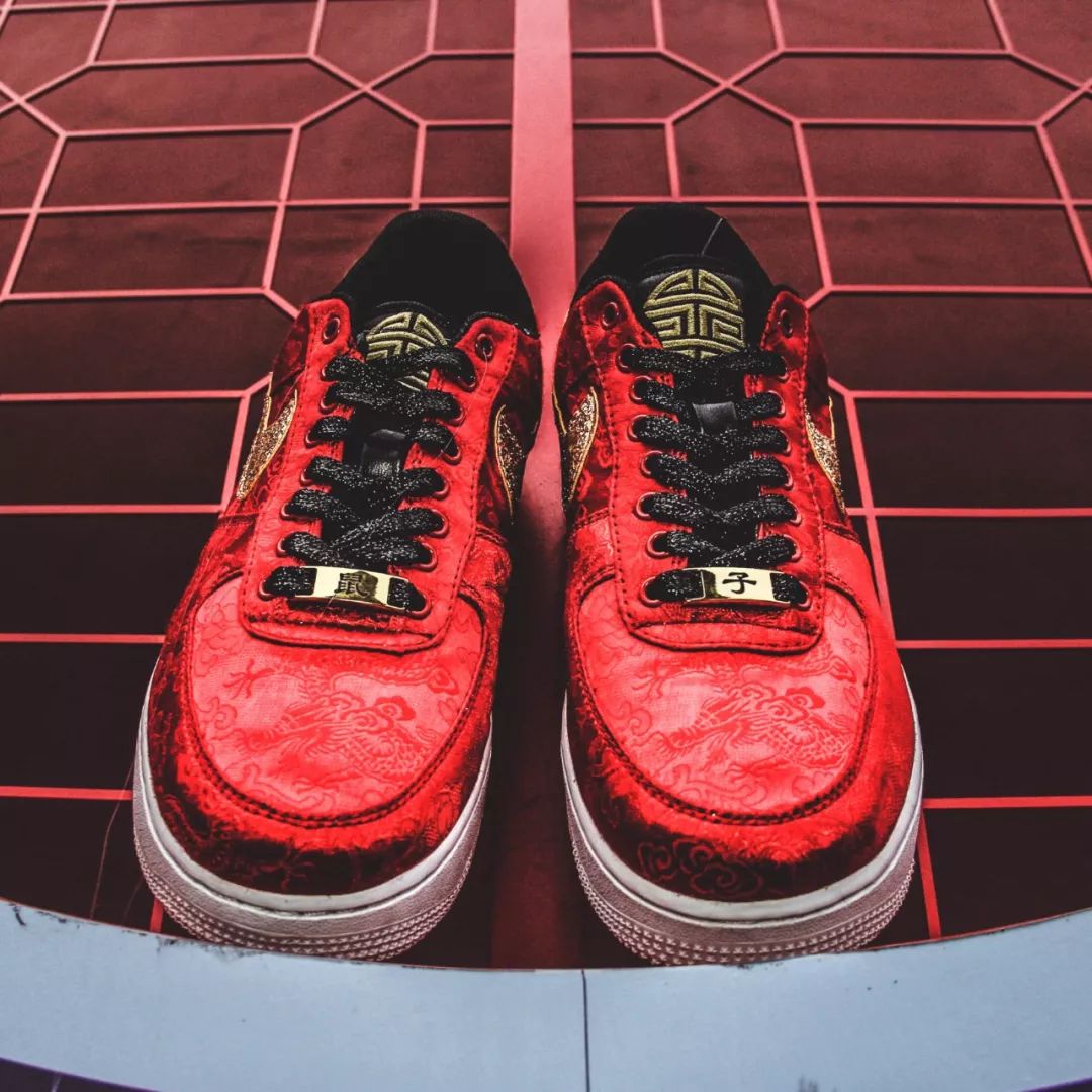 限量88双airjordan1红丝绸刮刮卡定制配色曝光抢购信息