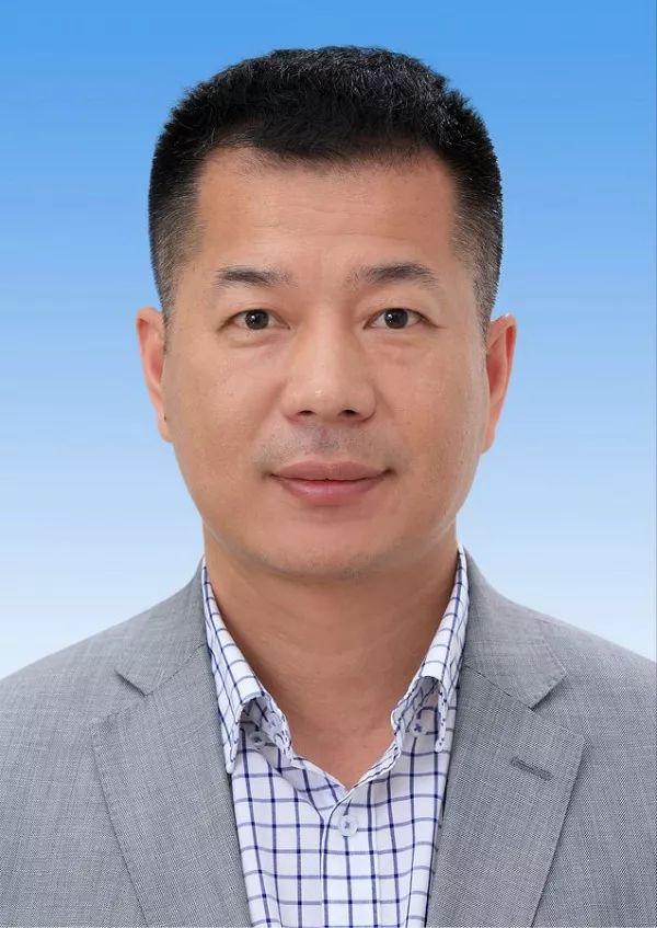 原吉大附中副校长欧炜12月13日吉大慧谷新校长正式履新上任吉大慧谷一