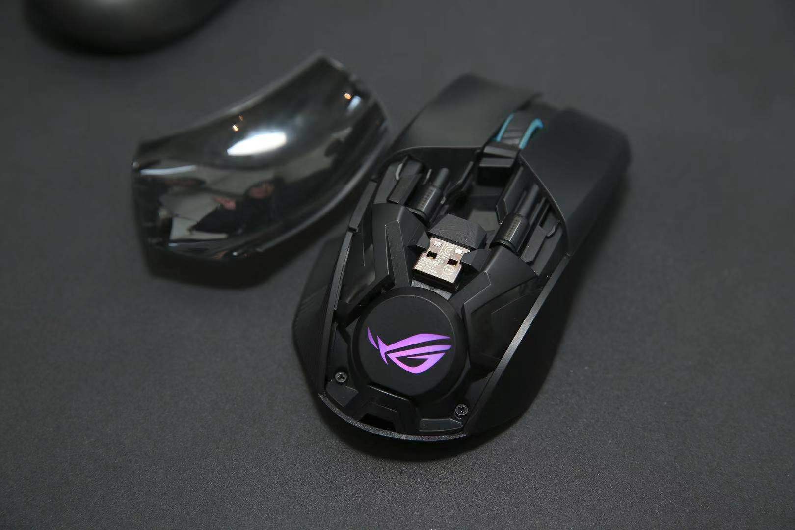 rog 魔刃——旗舰级游戏鼠标震撼问世