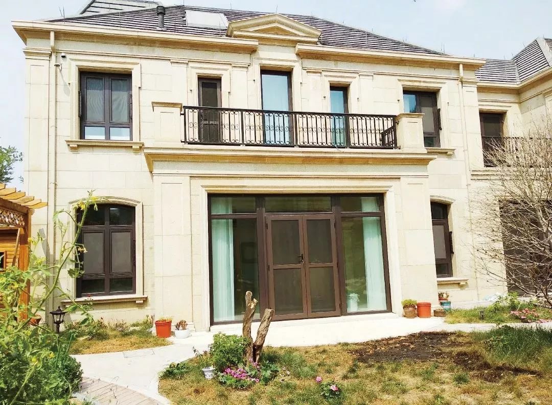 客户需求该项目位于济南市历下区海尔绿城全运村玺园别墅区,无论是