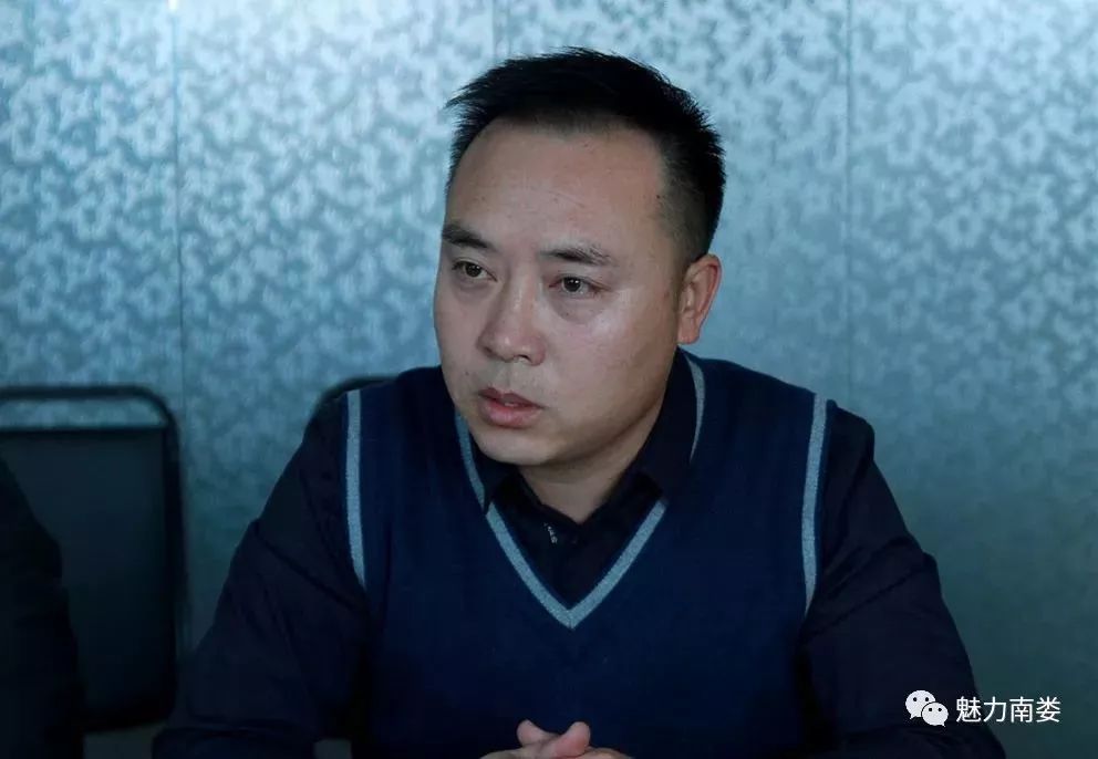 郑春海盂县耐火材料行业协会第二届副会长 李秋林盂县耐火材料行业