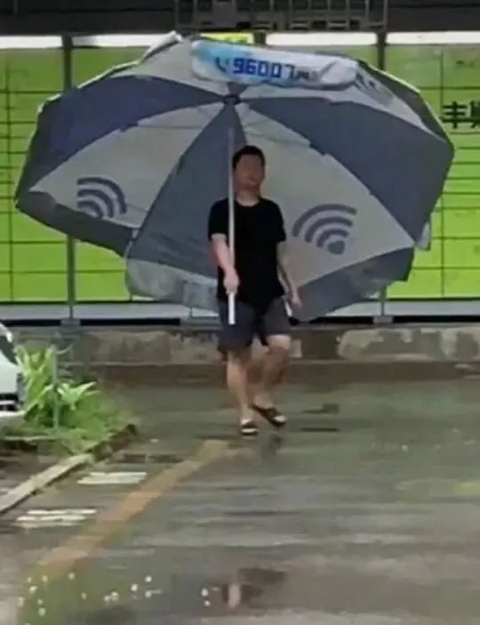 女生洗澡的四种方式是这样么丨搞笑图