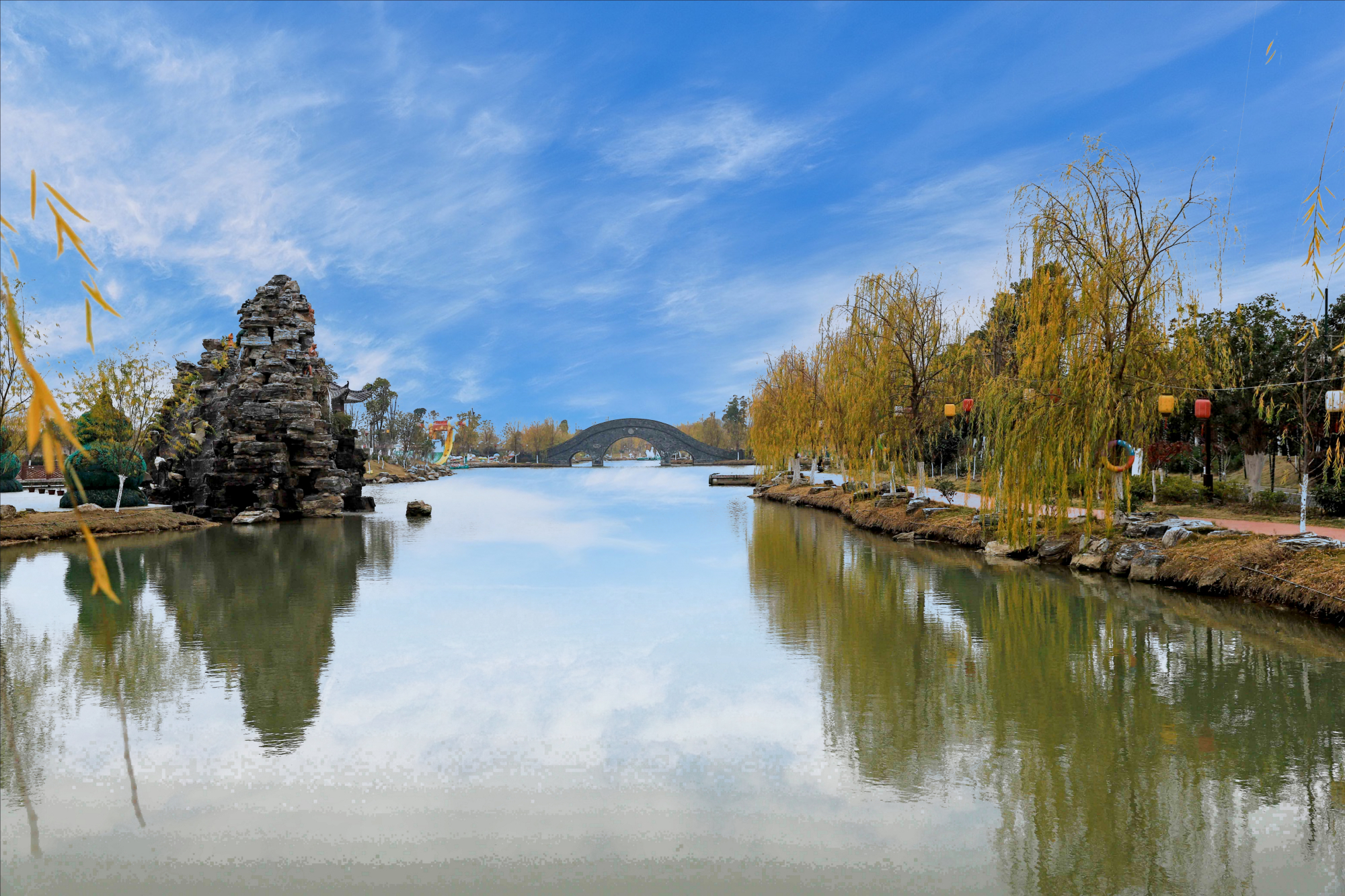 黄陂木兰水镇:一镇两景,河东水乡美,河西炮声隆