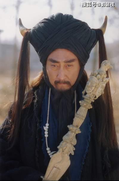 鹰四:张春仲——属于鹰爪门的,是一个干坏事的门派王五:张永刚(黑子)