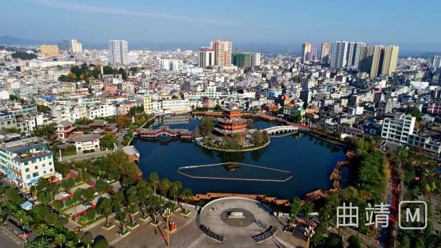 罗平县城中心广场图片图片