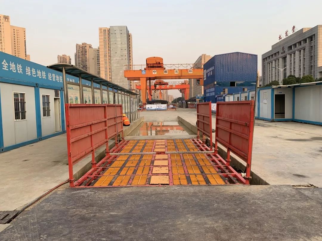 v看台丨标化工地引观摩打响土木优质地铁品牌