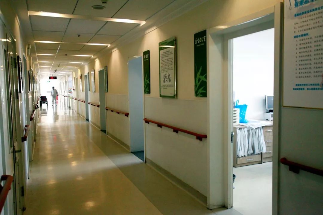 关于北京市肛肠医院看病帮手CT加急的信息