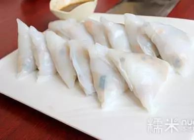 可自行逛逛富川老街,富有当地特色的扣肉,叉烧粉,碱面,粿条,三角粉饺