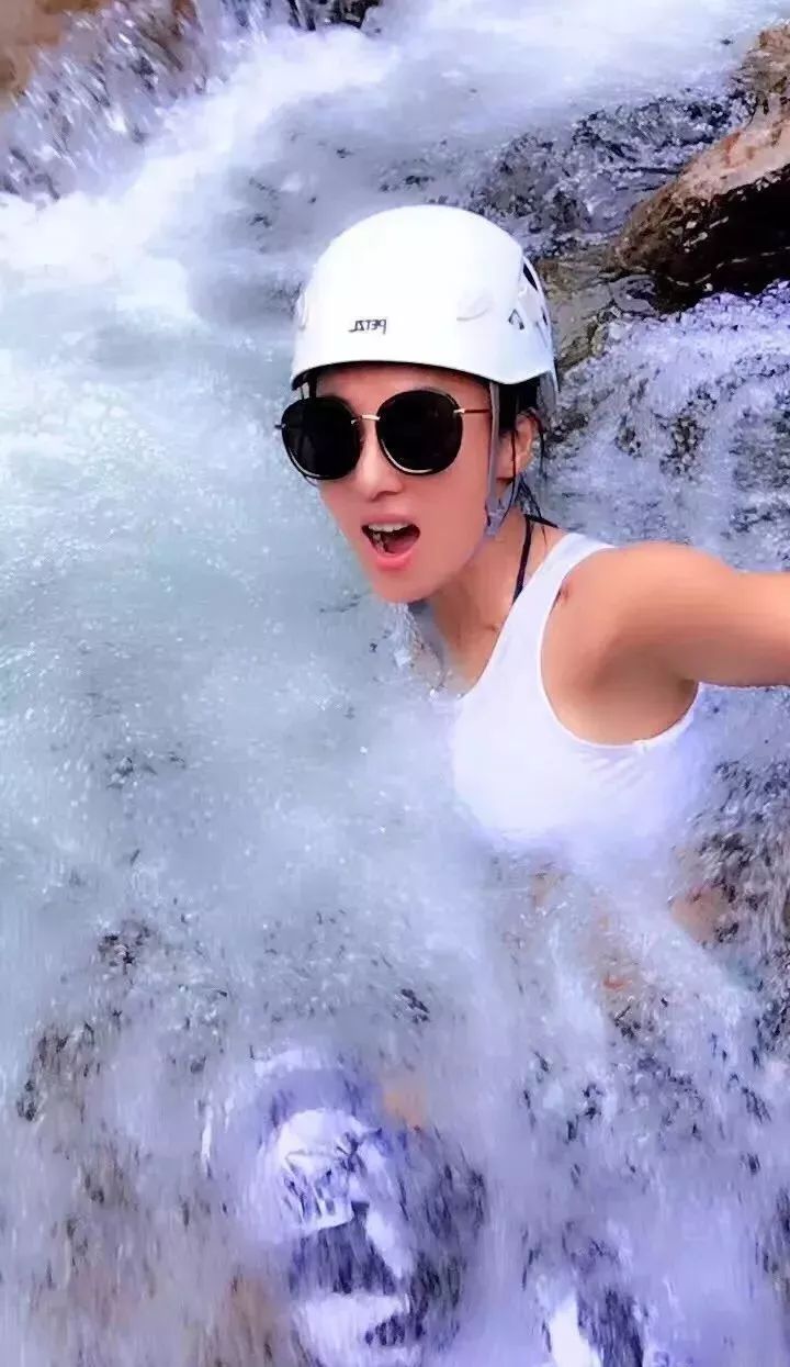 先学会游泳,50岁的年纪留住18岁的身材_刘叶琳