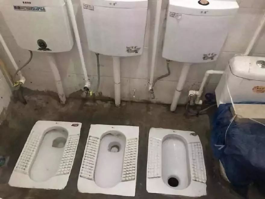 辣眼睛史上最奇葩厕所设计