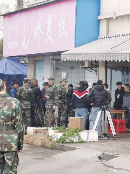 李易峰《号手就位》拍摄路透来袭 一身迷彩服英俊潇洒