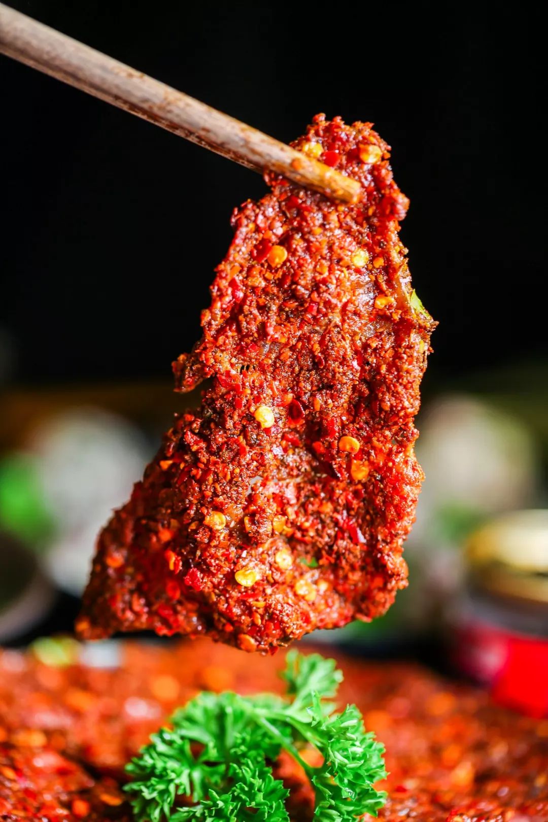 吃火锅不吃毛肚这顿火锅等于白吃了!每日新鲜运来的毛肚切成大片,看