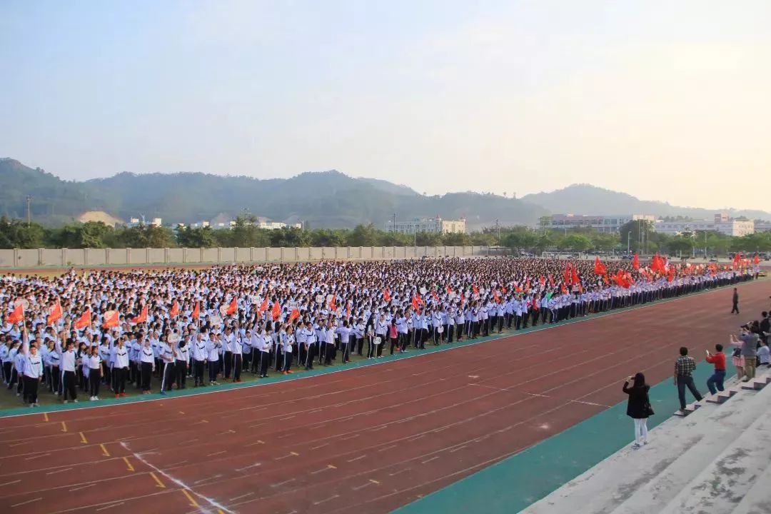 青春记忆崇雅实验学校