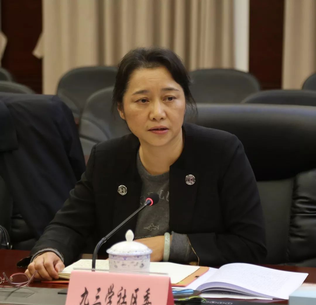 九三学社区委主委严俊瑛致公党区委主委董敏华农工党区委主委叶 强