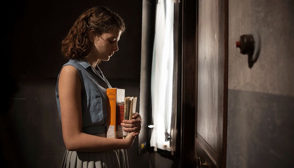 她十七岁前没用过香皂,因揭露原生家庭,上了《时代》周刊_塔拉