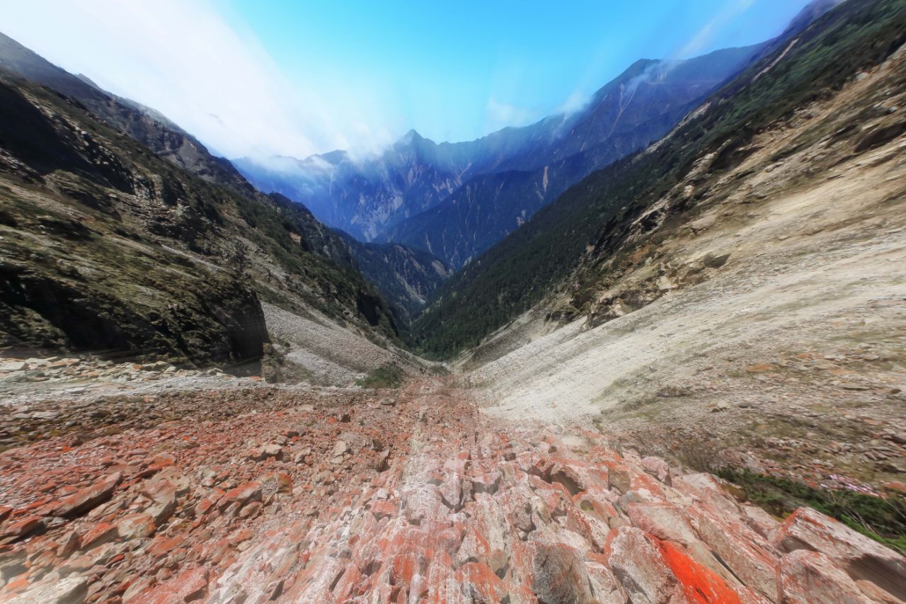 登顶回撤 人生第一次遭遇销魂的大自然滑梯 高山流石滩 给跪了!-搜狐大视野-搜狐新闻