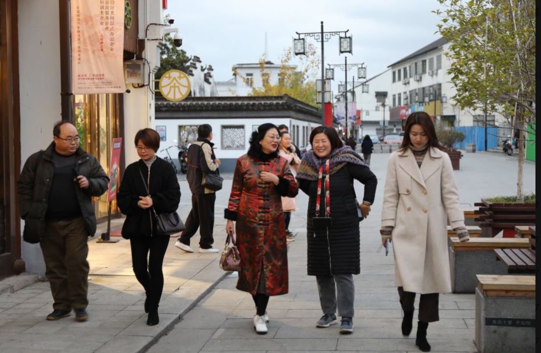 推介会上,常熟市文体广电和旅游局副局长沈琴,江苏远见控股集团副总裁