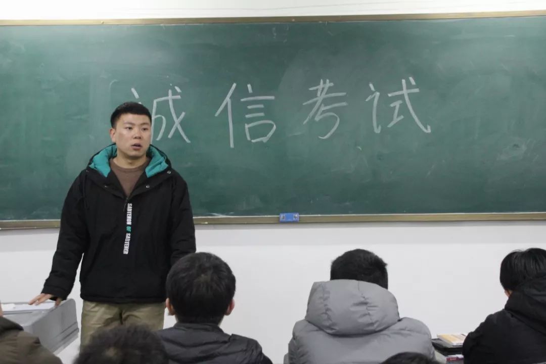 我校航修学院学生会学习部开展考风 考纪宣讲活动 考试