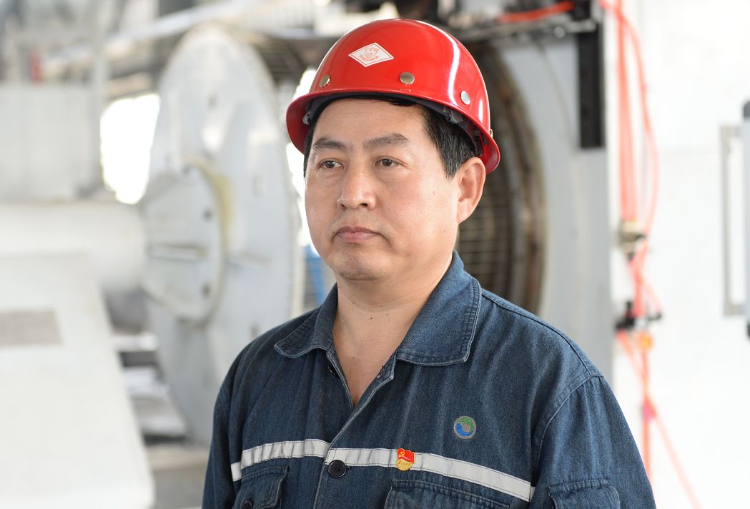 博选公司总经理赵文昌通过对浓缩入料截粗和煤泥重介旋流器两个洗选