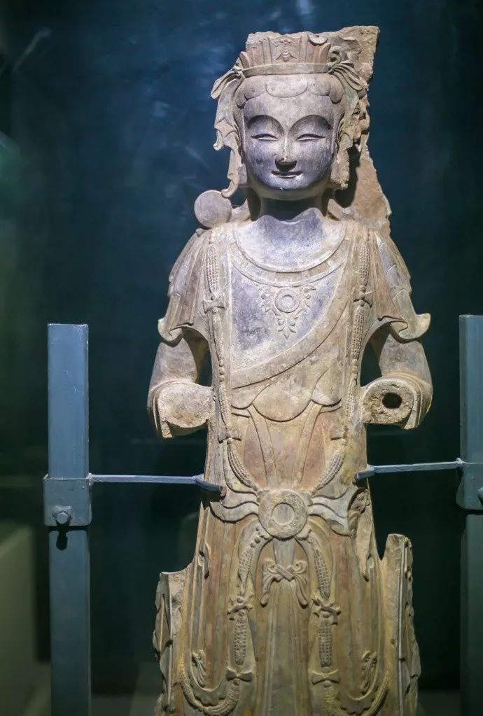 【雕塑】青州龙兴寺佛教造像的新观察_中国