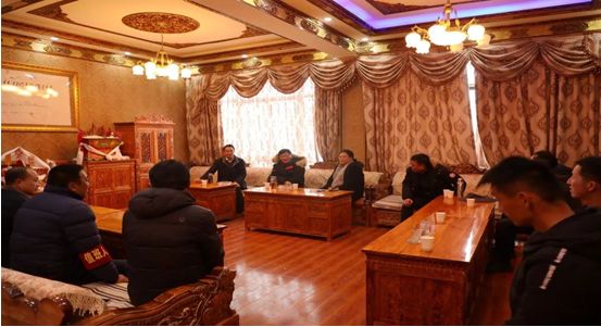 拉萨市委常委,常务副市长毛东军一行莅临当雄县调研指导教育工作