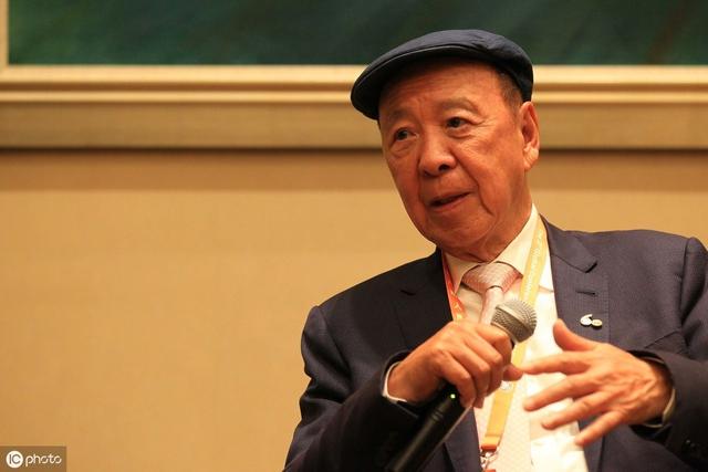 84岁每5分钟赚部劳斯莱斯,83岁时却还喜欢上嫩模_吕志和