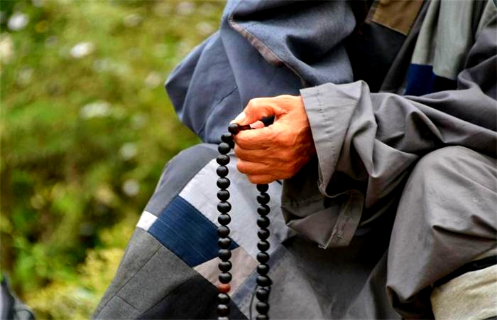 原创禅师打坐1000日无法开悟却因见小丑表演参透内心禅机