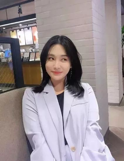 25岁女美容师超高颜值魅力十足 凹凸身材尽显 原来常年健身所得 饮食