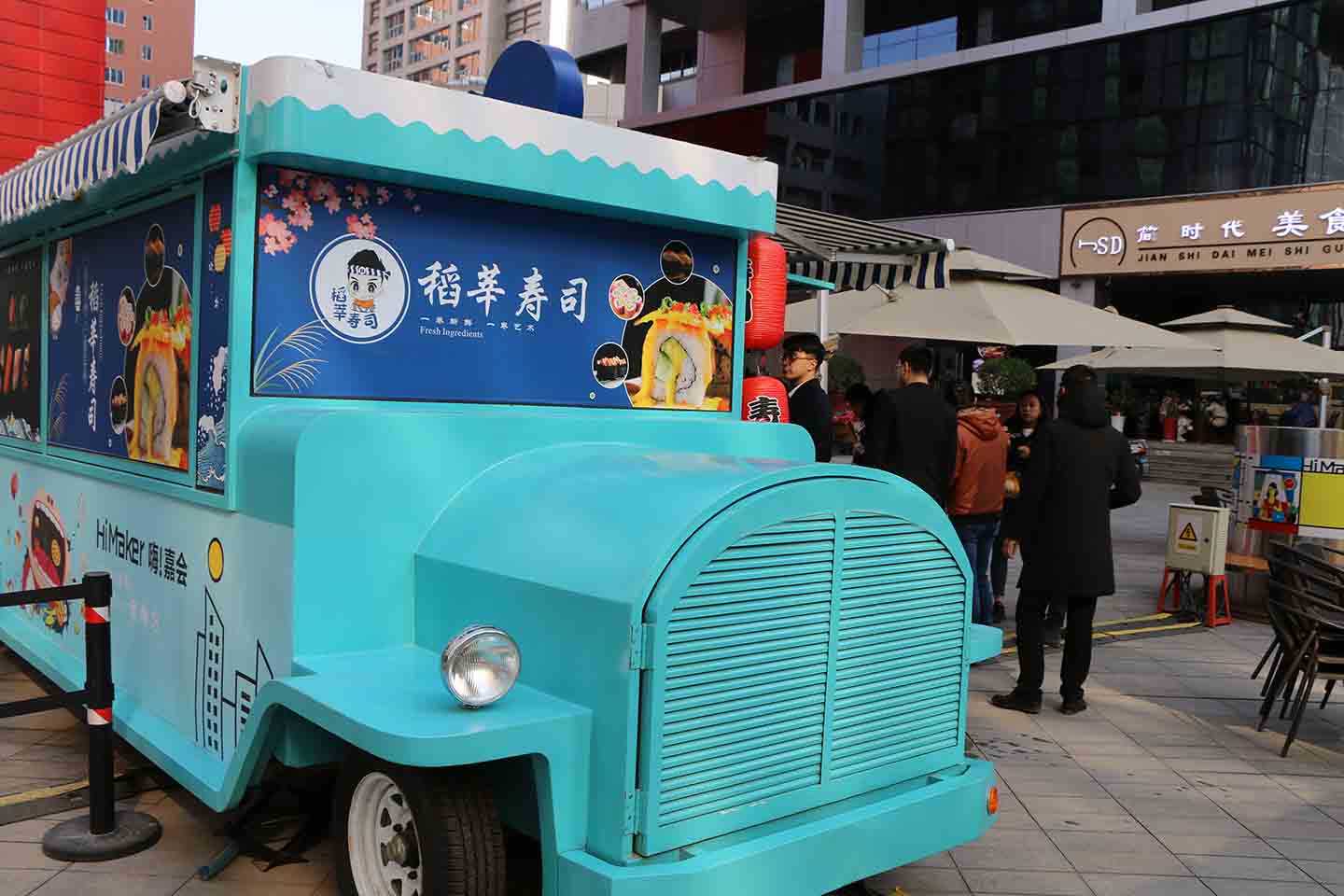 主打面食的西安,把寿司生意"搬"进车里