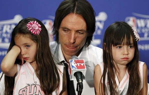 那些被绿的nba球星心疼纳什白人夫妇生了个黑人小孩