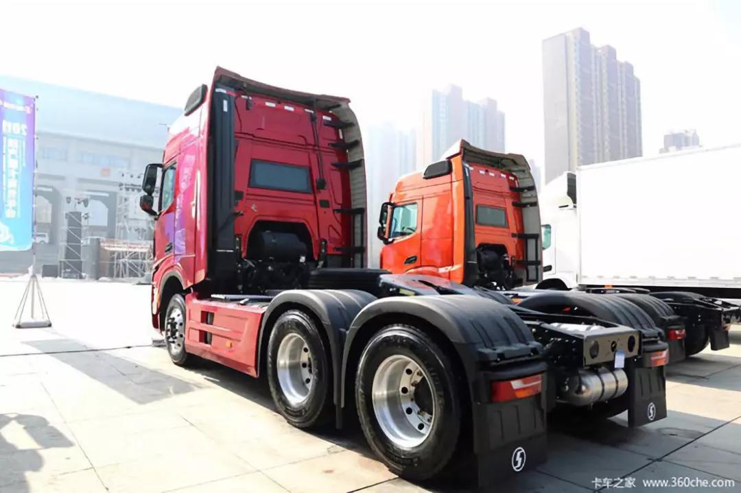 陕汽德龙x6000国内造车集大成者