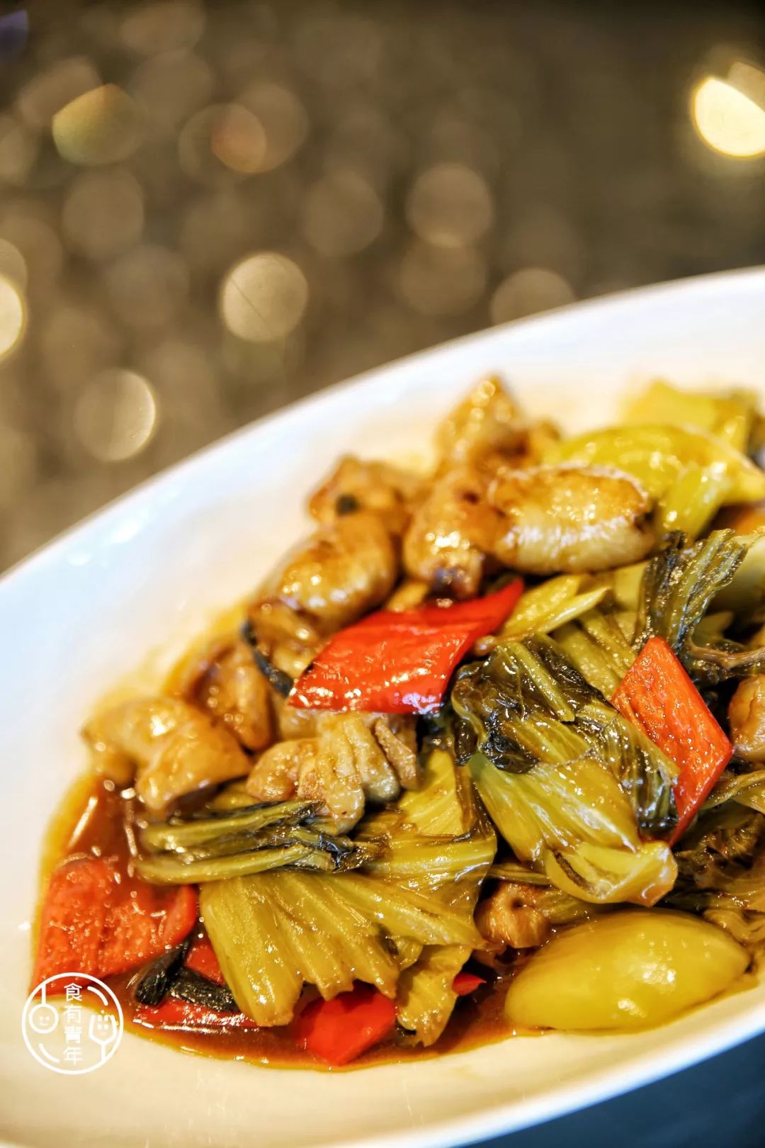 客家水绿菜炒大肠,客家梅菜扣肉仿佛在跟你说一些"土味情话",好吃的